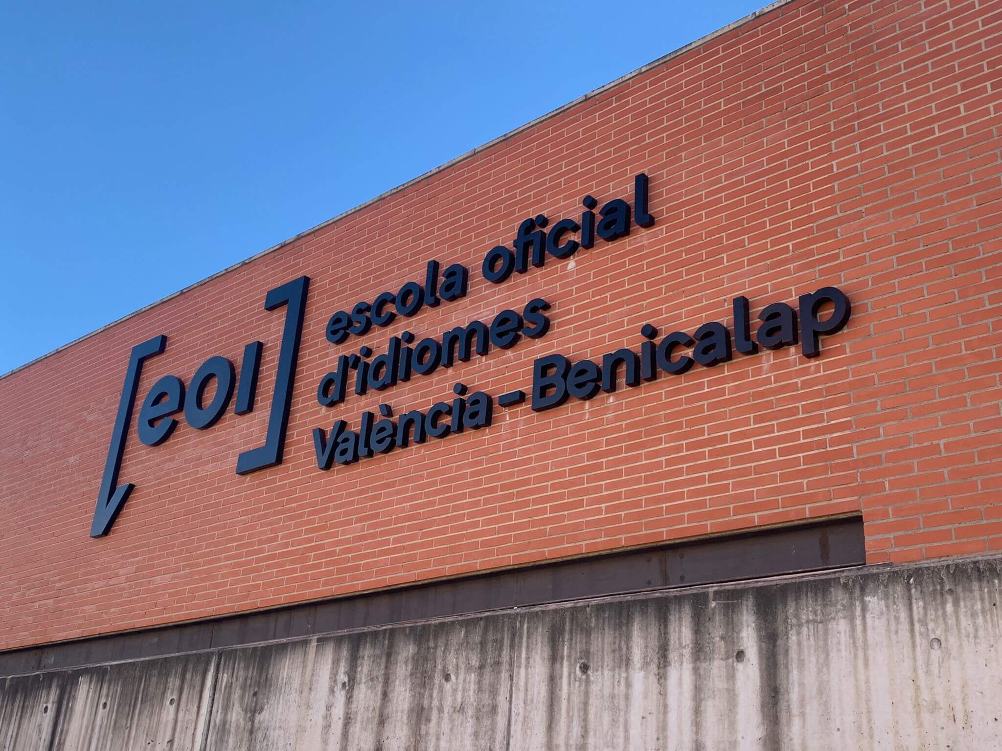 Letras corporeas de aluminio